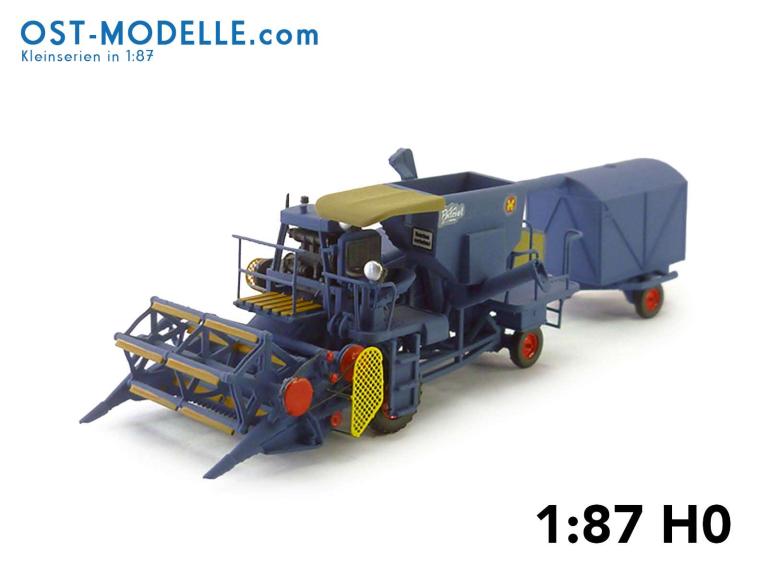 Maehdrescher E175 mit Spreuwagen blau 1/32